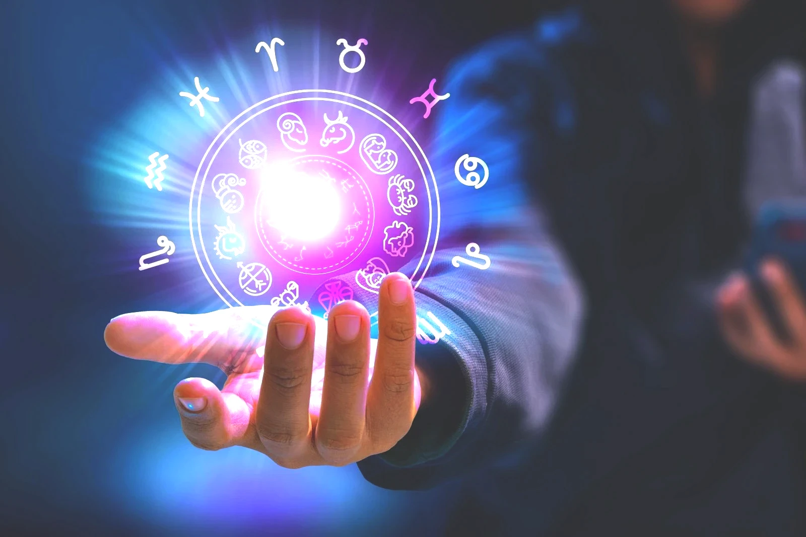 En yalnız 5 burç: Onlar kimseye ihtiyaç duymaz! - Resim: 11